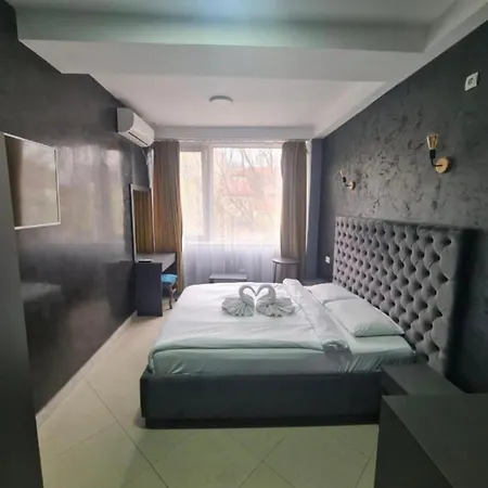 Hotel Fama